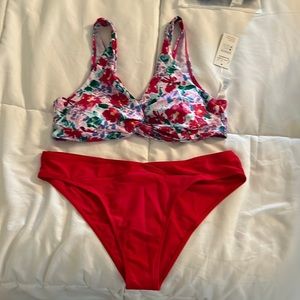 Cupshe Floral Print Twist Front Bralette and Mid Rise Bikini Bottoms